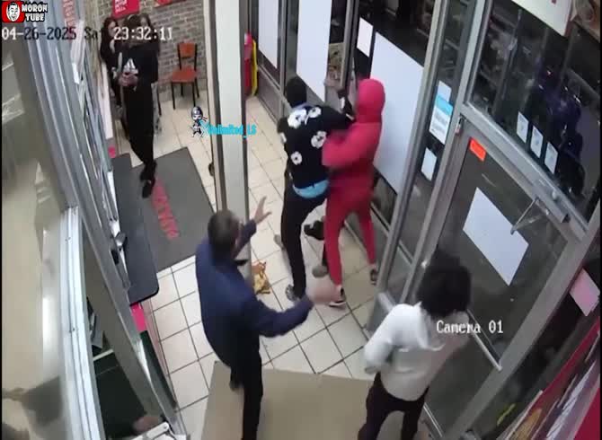 Video :A worker was assaulted over two pizzas